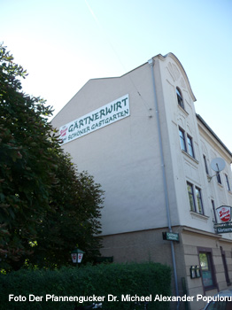 G�rtnerwirt Salzburg mit sch�nem Gastgarten - Der Pfannengucker Dr. Michael Populorum