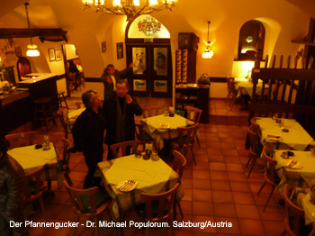 Krebsen Keller Graz. Der Pfannengucker Dr. Michael Populorum. Gastrotest